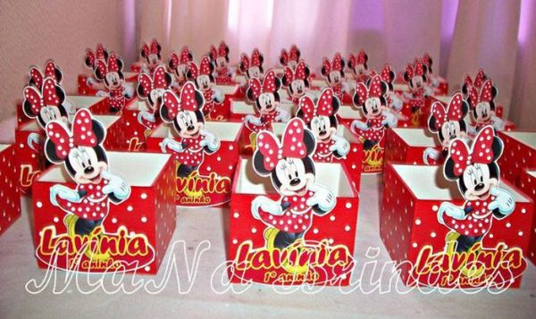 Centro de mesa em mdf da Minnie